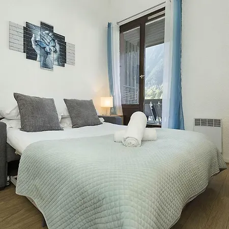 Apartment Forclaz 4b - Alpes Travel - - Sleeps 4 *